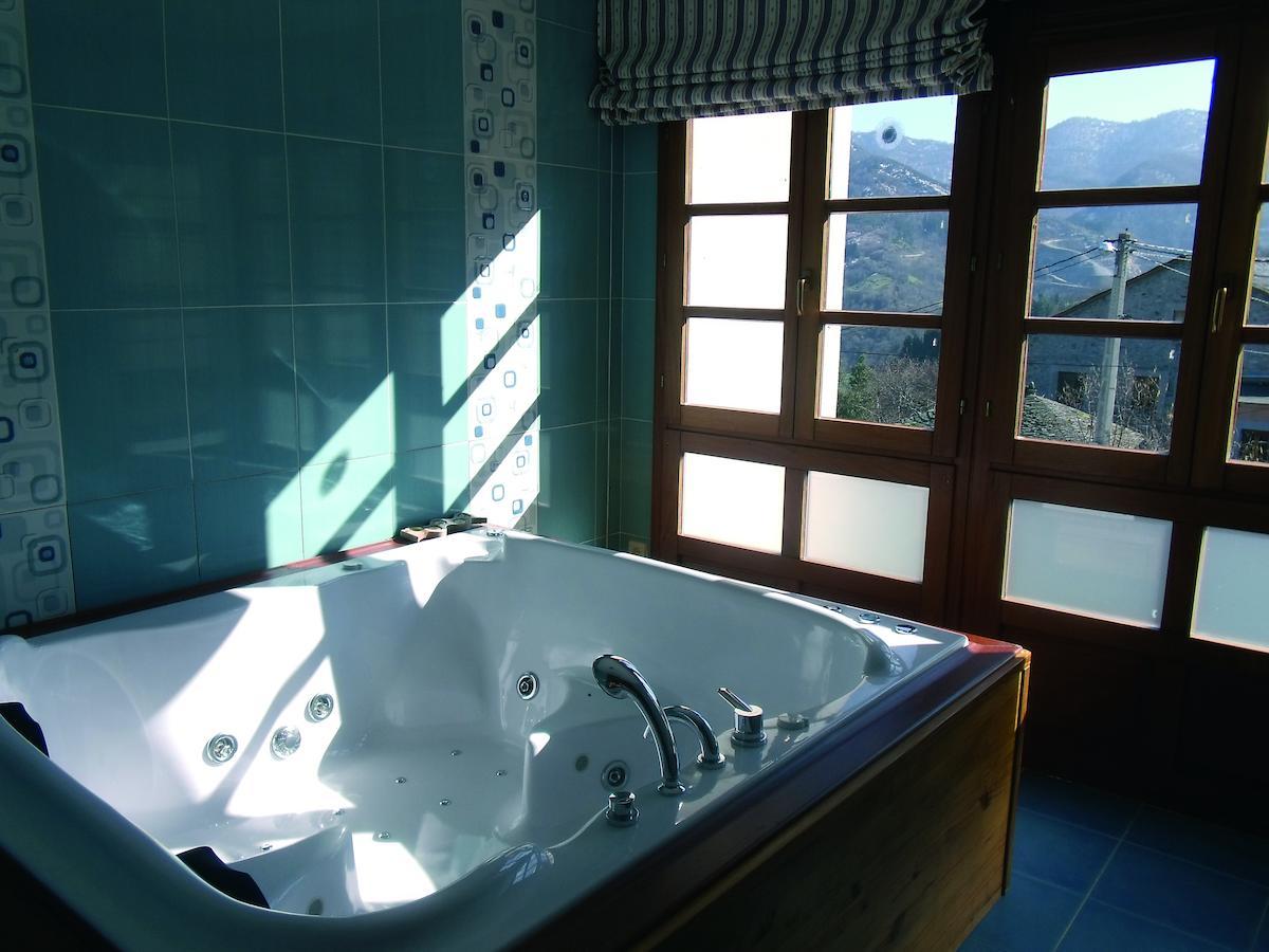 El Mirador De Fuentes Del Narcea Hotell Moncó Eksteriør bilde